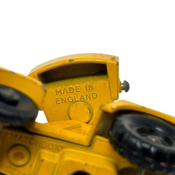 Vintage Matchbox 11 Taylor Jumbo Crane Diecast Toy Car 60s Yellow Truck England - Picture 10 of 10